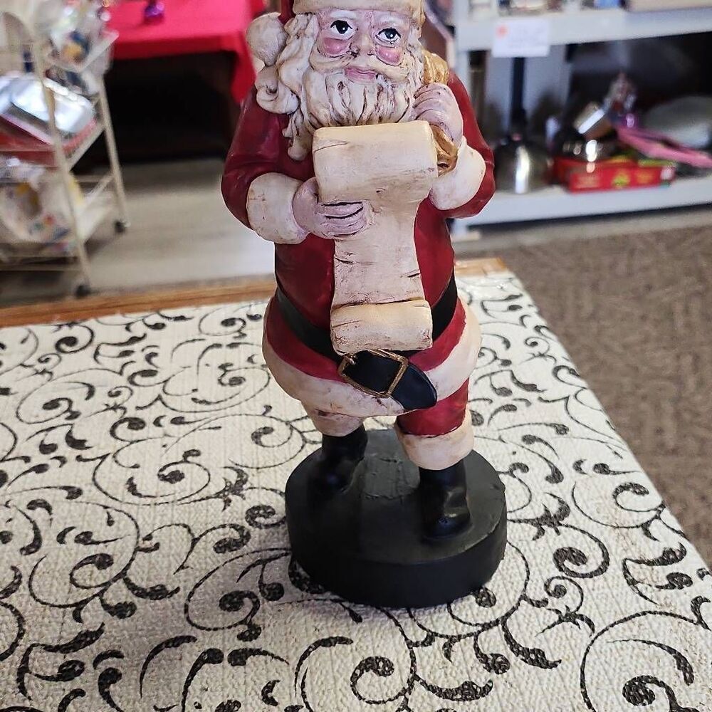 Windsor Collection Santa Collectible